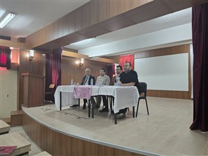 Bölümümüz akademisyenleri Aksaray Yunus Emre Anadolu Lisesi öğrencilerine kariyer seçimi konusunda bilgi vermek amacıyla düzenlenen söyleşiye katıldı